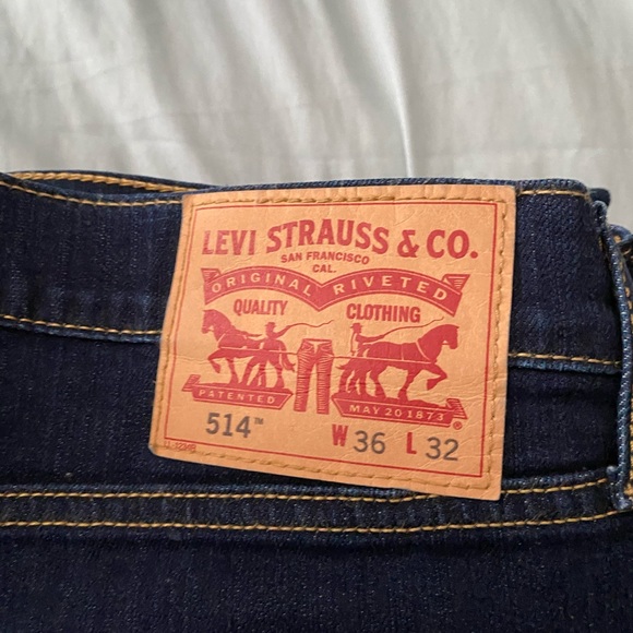 Men’s Levi’s & Guess Jeans for Sale - Picture 2 of 7